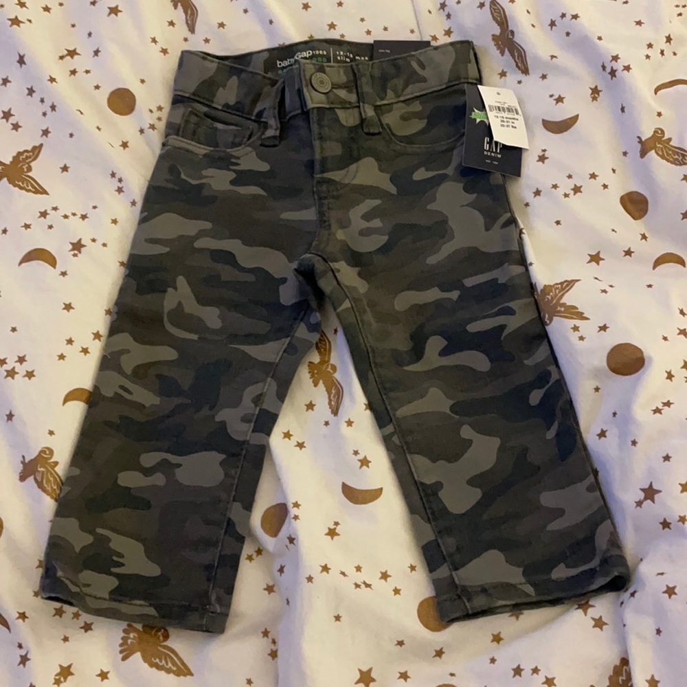 NWT Gap Camouflage Slim Jeans